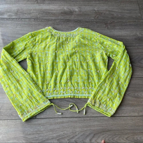 Letarte Handmade Beaded Accents Cropped Top - Picture 13 of 16